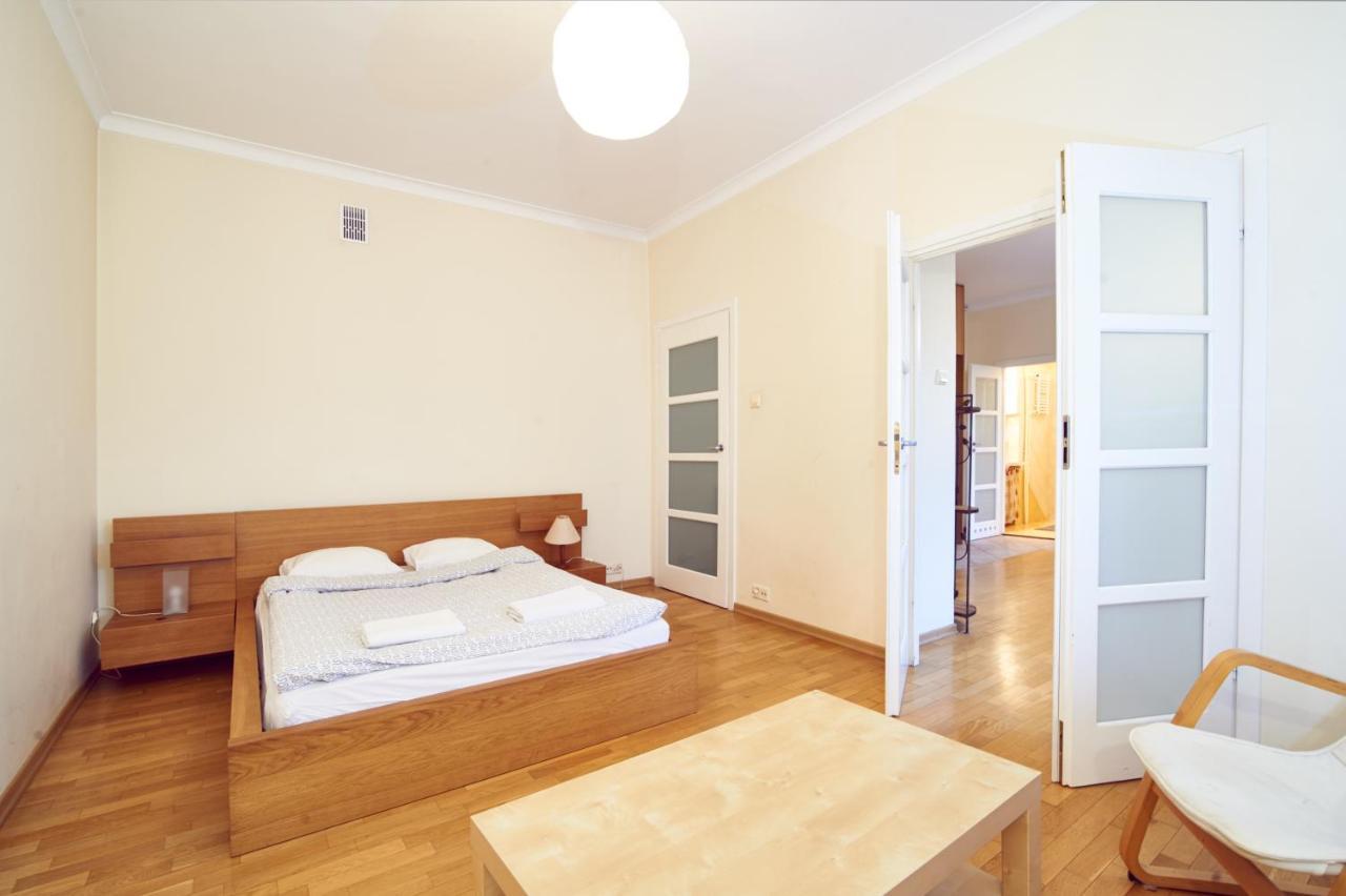 Goodnight Warsaw Apartments - Wspolna 69 Ngoại thất bức ảnh
